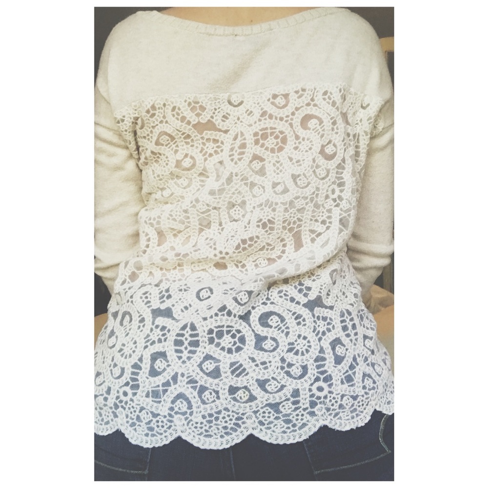 American Eagle Outfitters Lace Back Long Sleeve